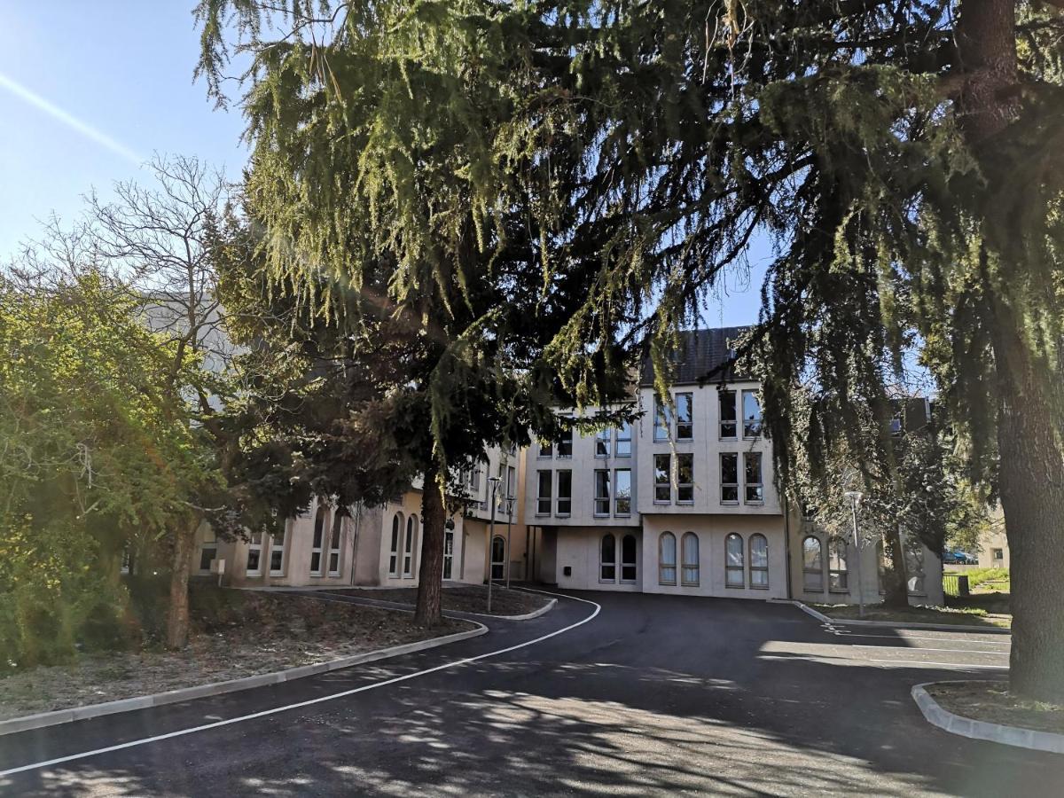 Auberge De Jeunesse D'Orléans Exterior photo